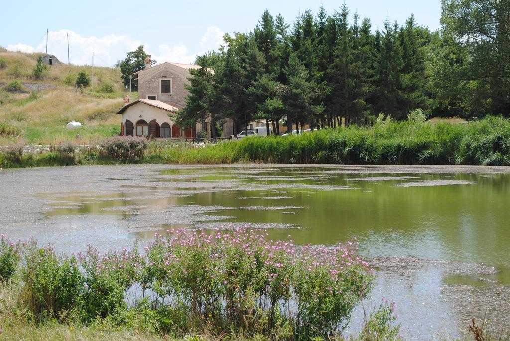 La Locanda sul Lago Santo Stefano Di Sessanio Exterior foto